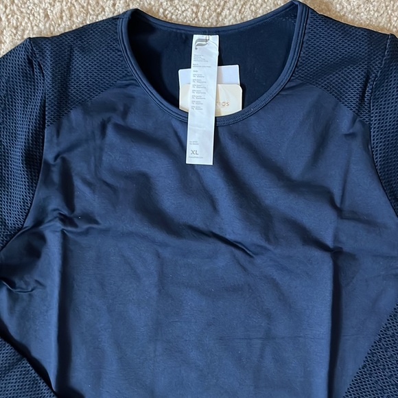 NWT Fabletics Sync Long Sleeve - Picture 2 of 3